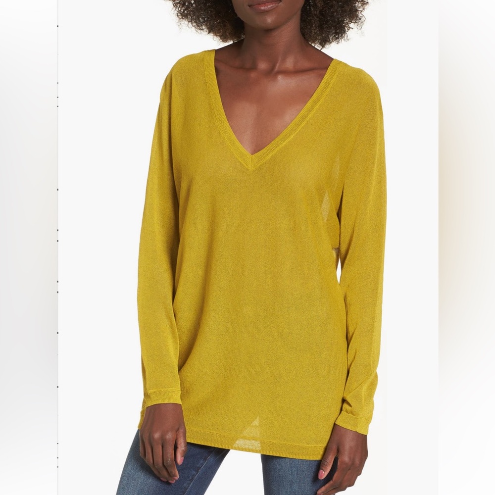 Leith V-Neck Sweater in Mustard Yellow
